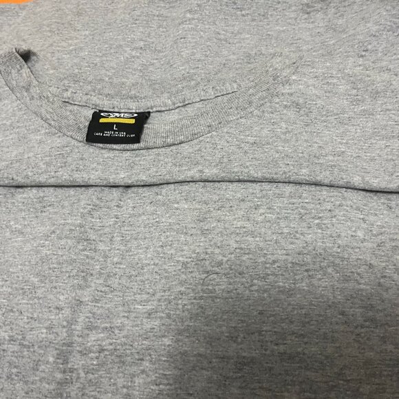 Vintage PNB Nation Gray Born in NYC Tshirt Mens Size Large - Picture 3 of 3